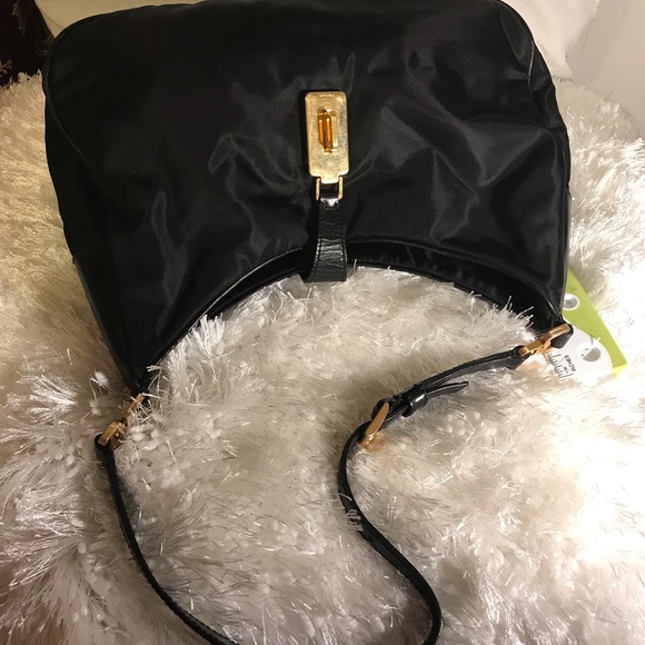 Prada shoulder bag sold to Tradesy - Picture 4 of 7